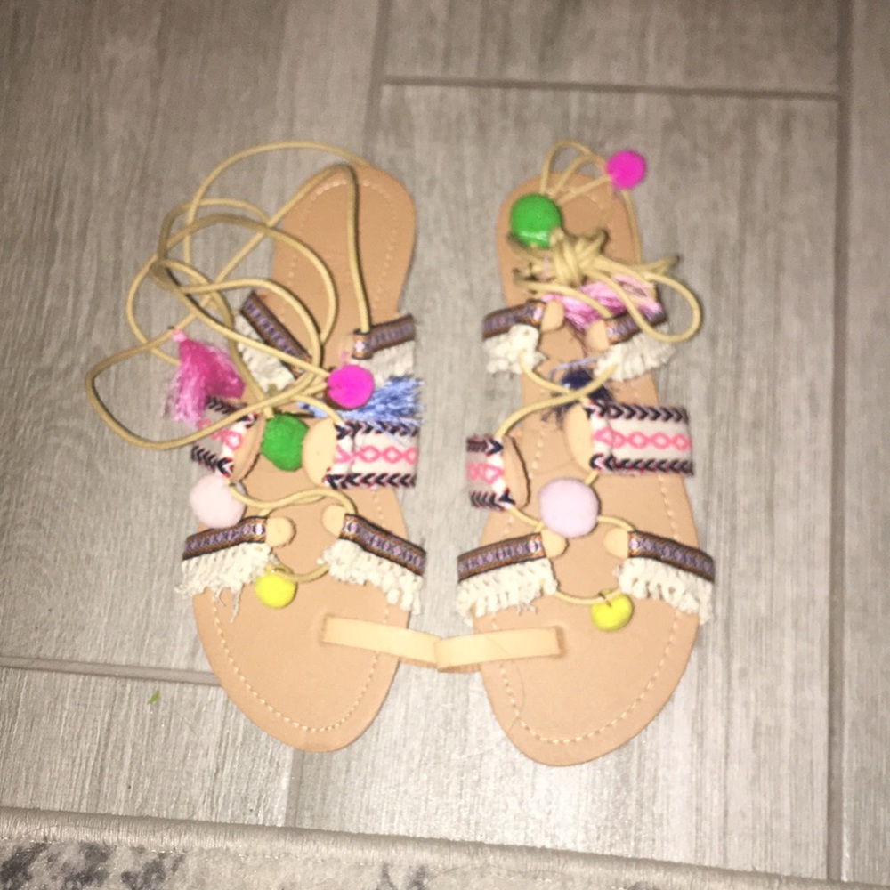 Sandals brand new never worn size 8